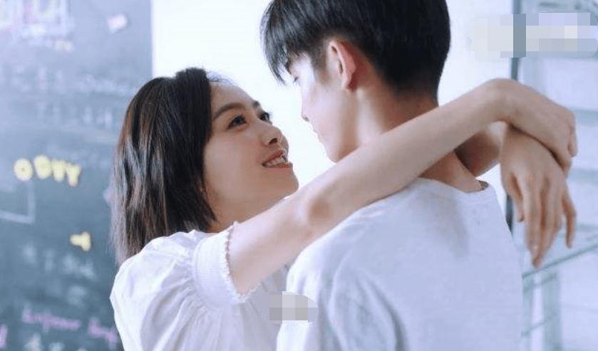 为了讨好别人挨打不还手值吗？游戏画面